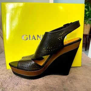 Gianni Bini Leather Wedges